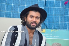 Vijay-Devarakonda-Interview-Photos-11