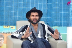 Vijay-Devarakonda-Interview-Photos-4