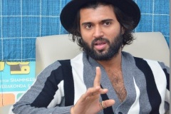 Vijay-Devarakonda-Interview-Photos-9