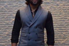 Vijay-Devarakonda-Latest-Photos-3