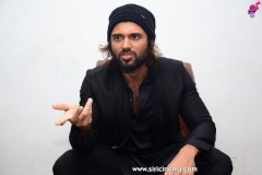 Vijay-Deverakonda-interview-photos-15