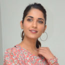 Ruhani Sharma new photos