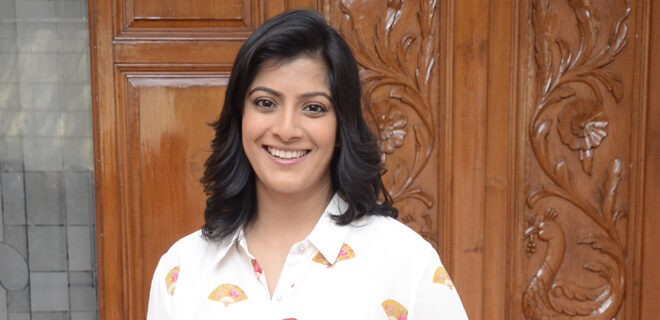 Varalaxmi Sarathkumar Interview Photos