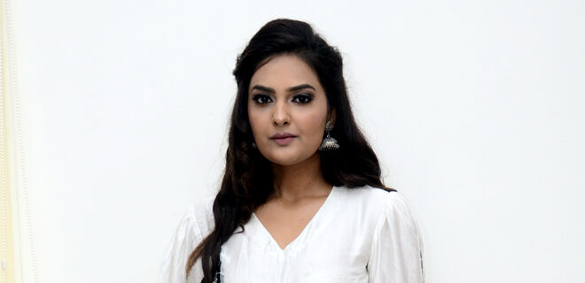 Neha Deshpaney New Photos