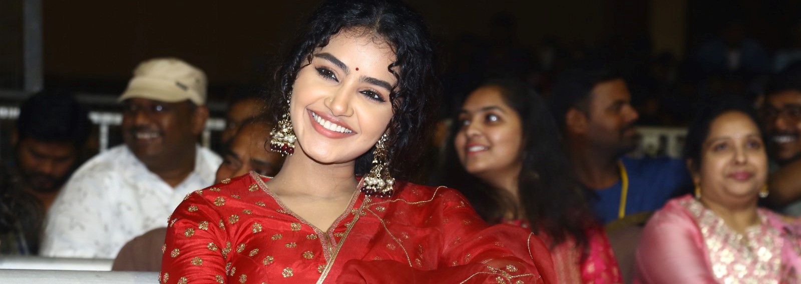 Anupama Parameswaran New Photos