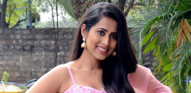 Nuvve Naapranam Movie pre-release event Priya Hegde Photos