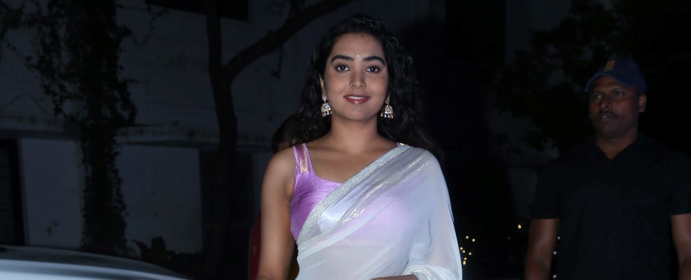 Sivathmika New Photos